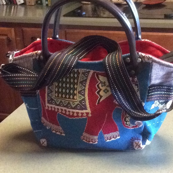 Purse - Picture 2 of 4